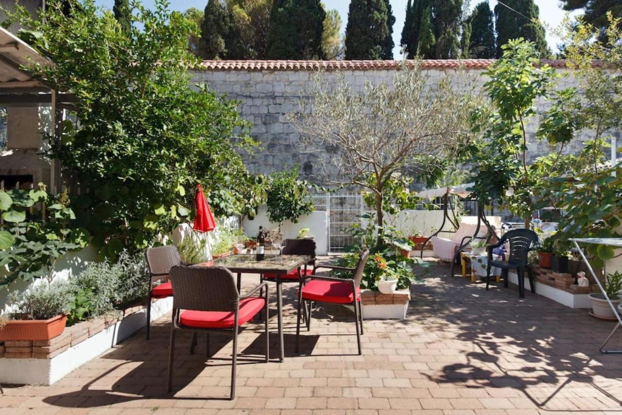 Apartamento Ana With Garden, In The Heart Of *